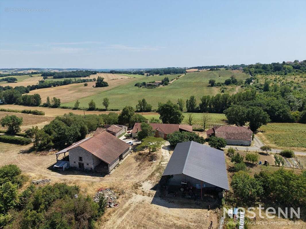 A Vendre Propriété avec Maisons d'habitation, dépendances sur plus d'un hectare à Saint-Mezard - photo 18