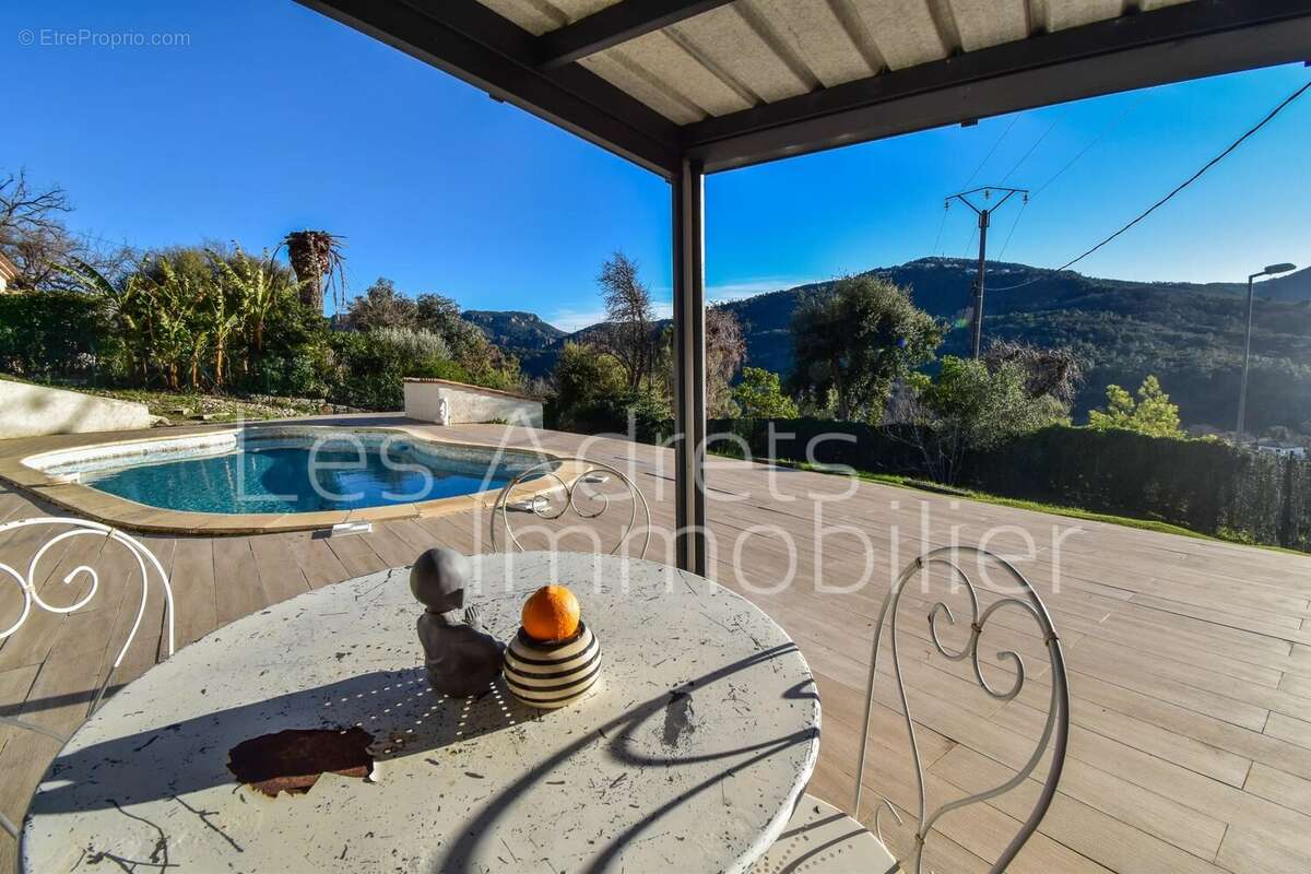 Maison à LES ADRETS-DE-L'ESTEREL