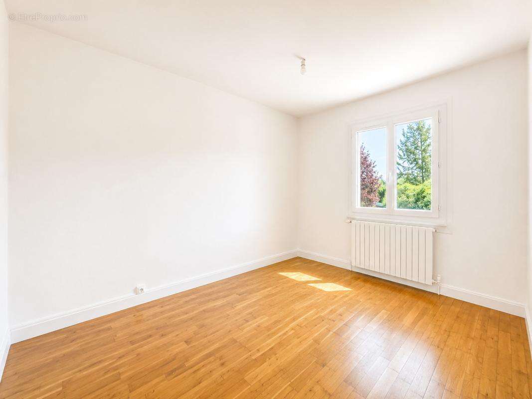 Maison 140 m² à Clermont-Dessous  - photo 10