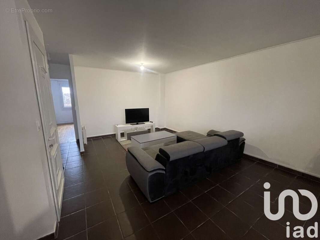 Photo 4 - Appartement à VILLENEUVE-LE-ROI