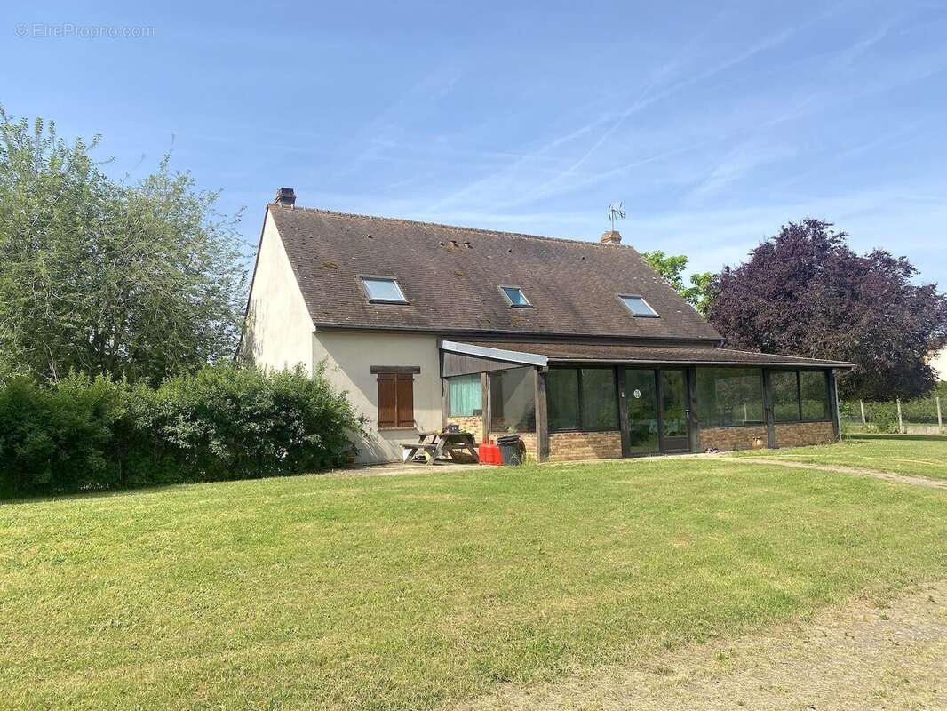 Extérieur - Maison à LUMIGNY-NESLES-ORMEAUX