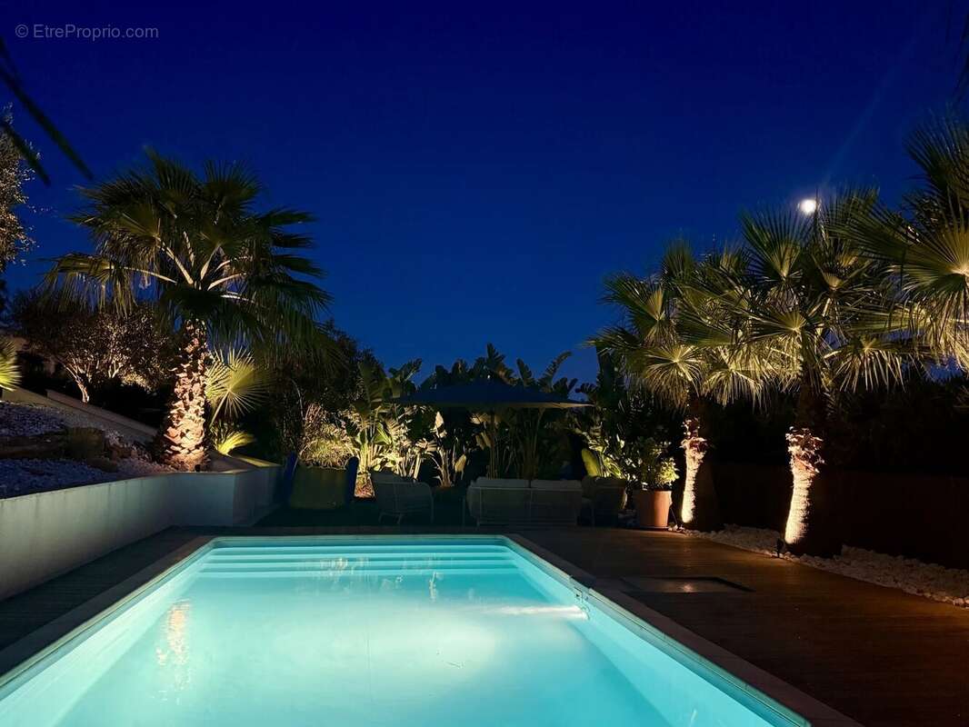 Maison à BORMES-LES-MIMOSAS