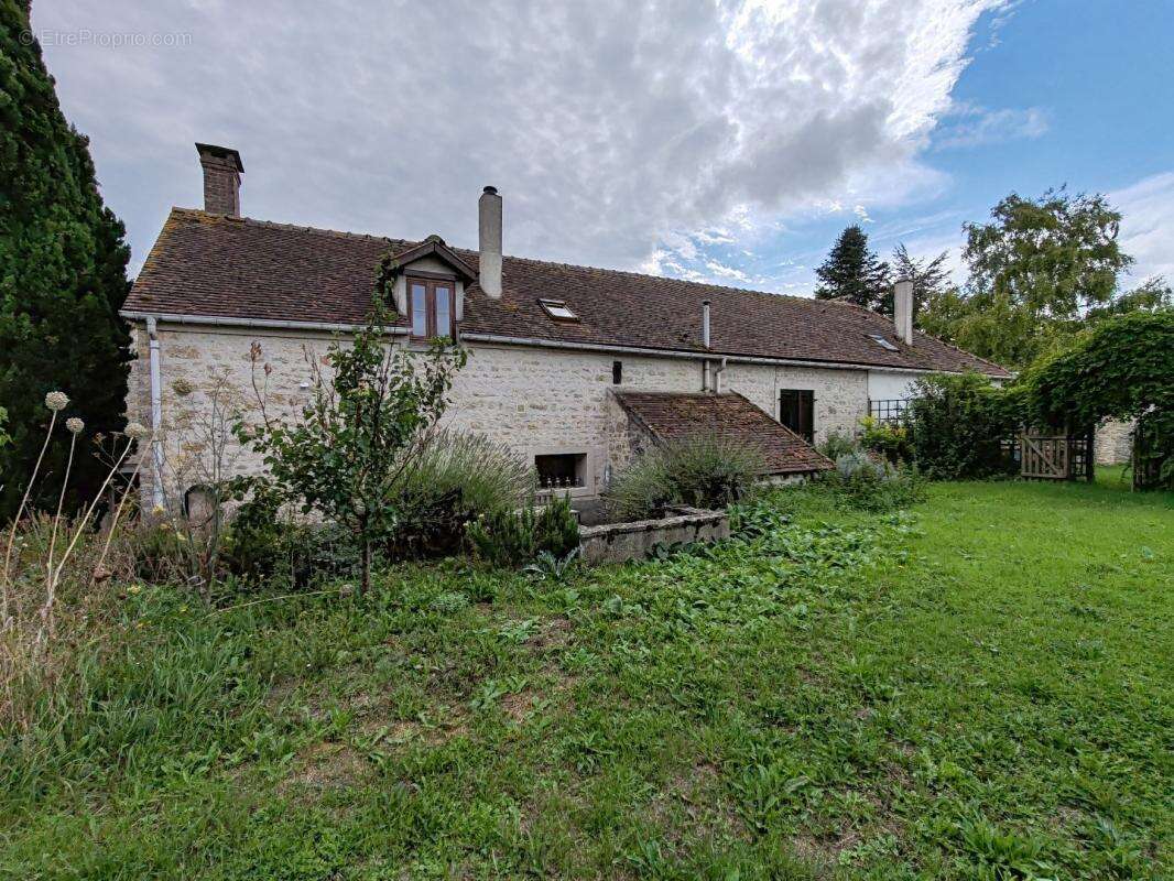 Maison à AUFFERVILLE
