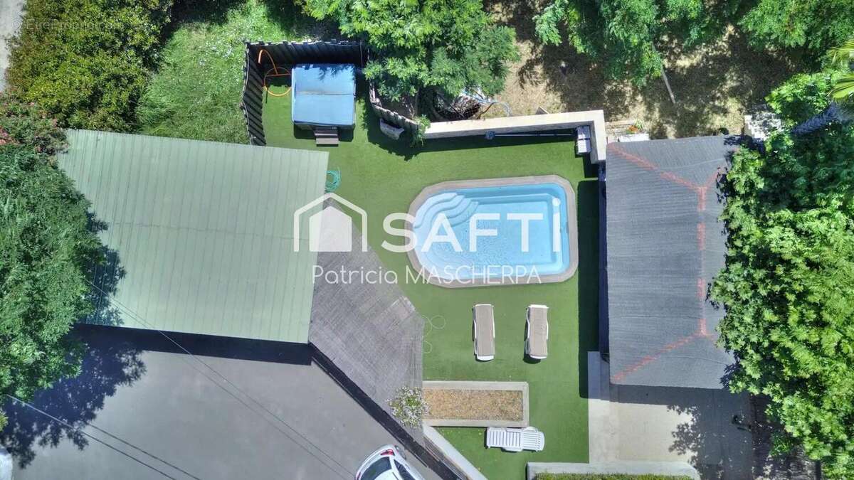 Photo 2 - Maison à FREJUS