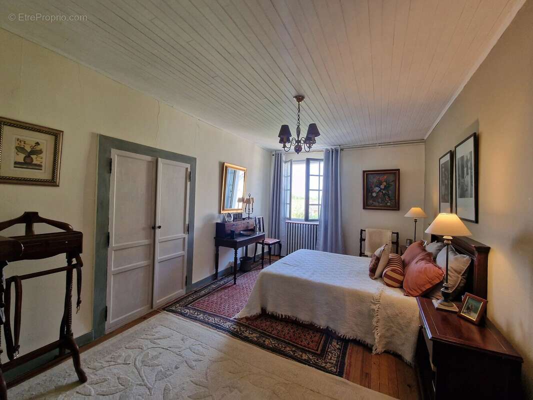 Appartement à SIGOULES
