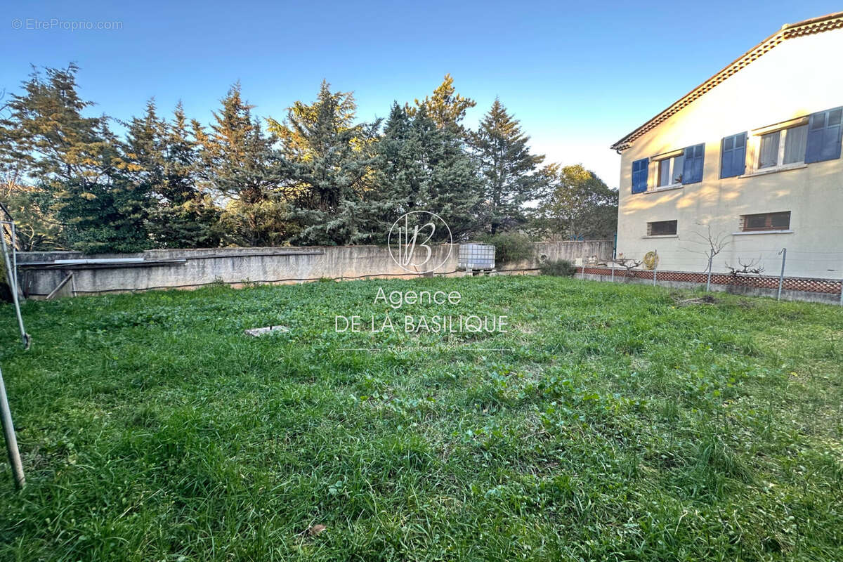 Maison à SAINT-MAXIMIN-LA-SAINTE-BAUME