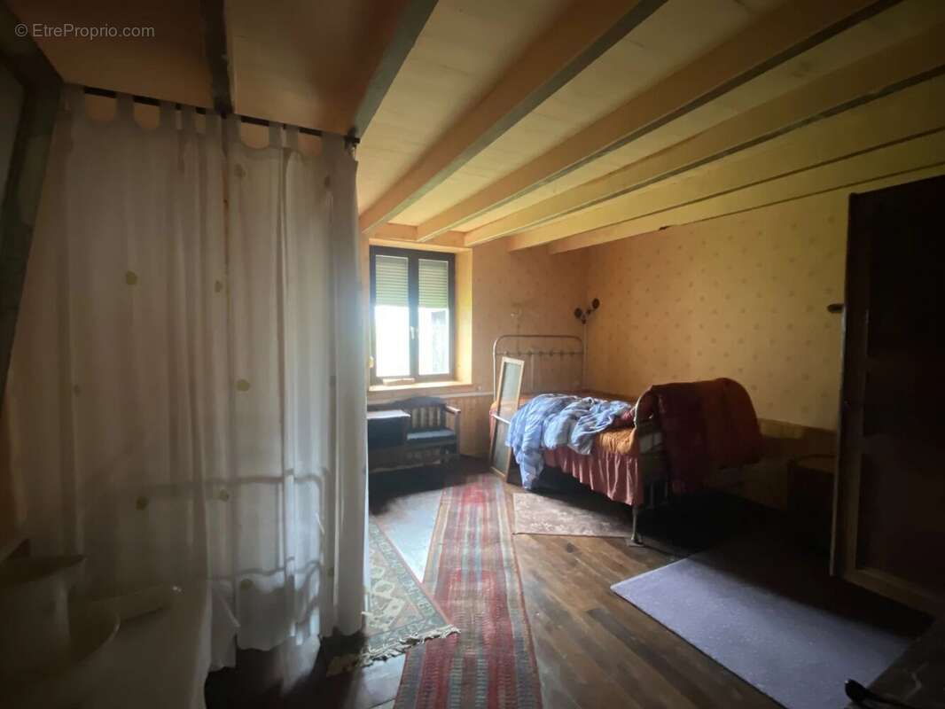 Maison à ROCHES-BETTAINCOURT