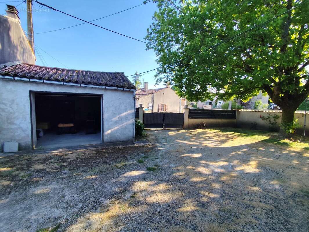 Maison à TILLOU