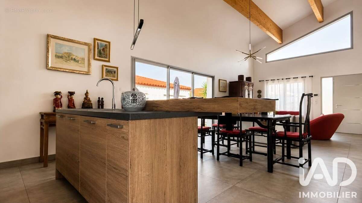 Maison 128 m² à Pollestres  - photo 8