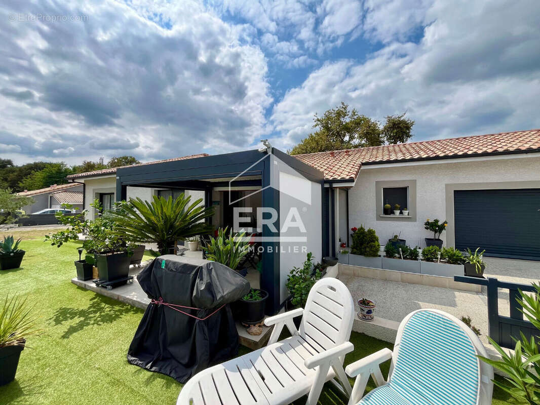 Maison à SAINT-PIERRE-DU-MONT