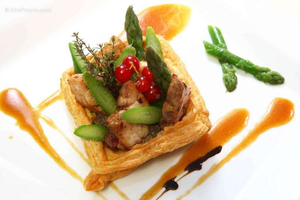 Photo 8 - Commerce à EUGENIE-LES-BAINS