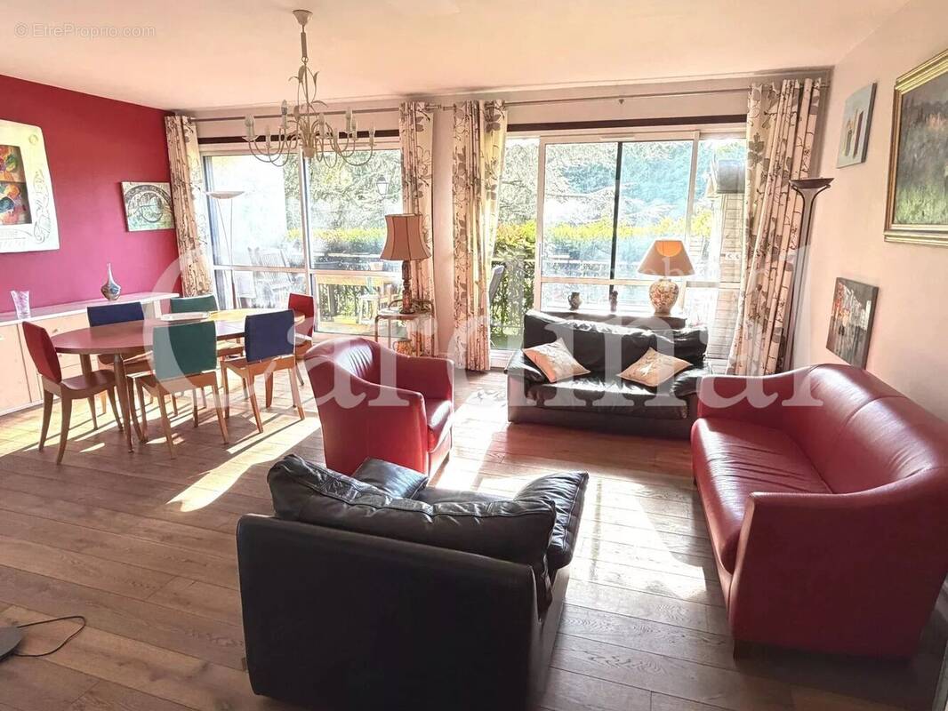 Appartement à NOISY-LE-ROI