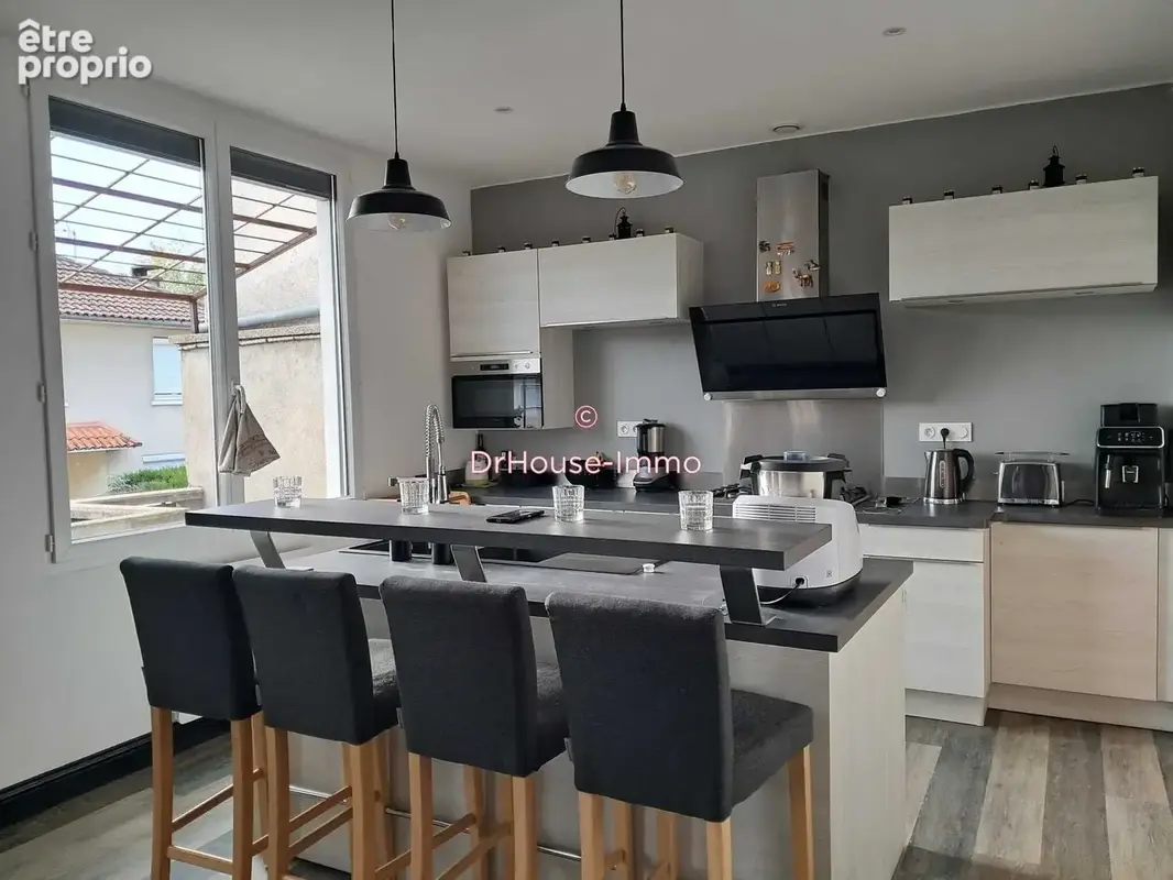 Maison 5 pièces 123 m² à vendre à Saint-Cere (46400) - photo 2