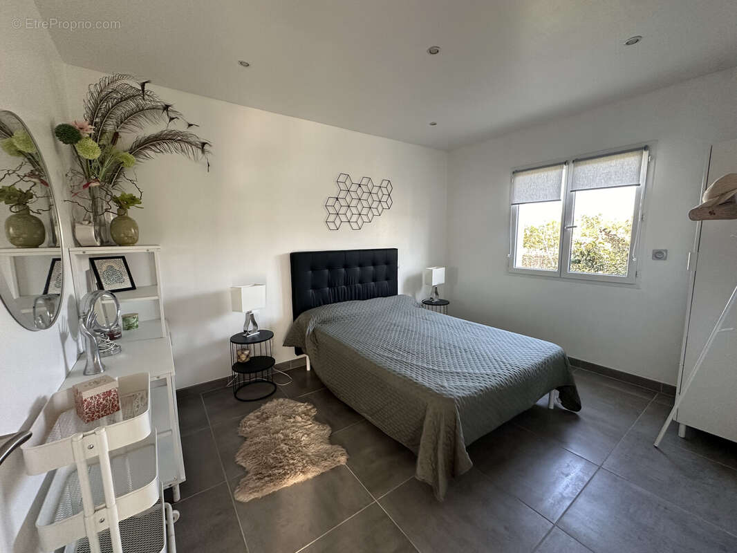 Maison à SAINT-JEAN-DE-CUCULLES