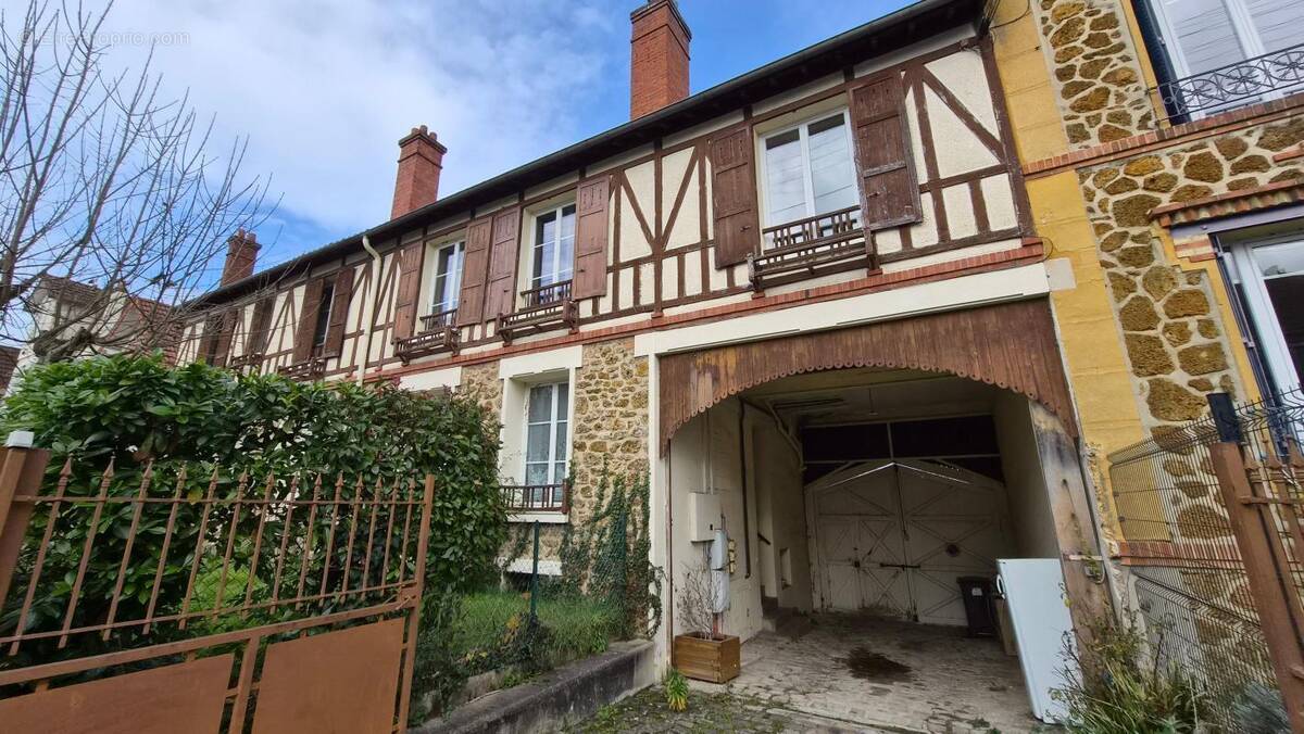 Appartement à ARPAJON