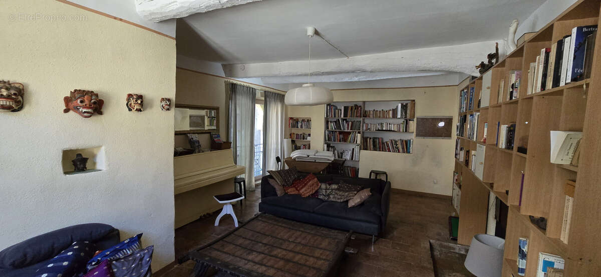 Maison à MONTPEYROUX