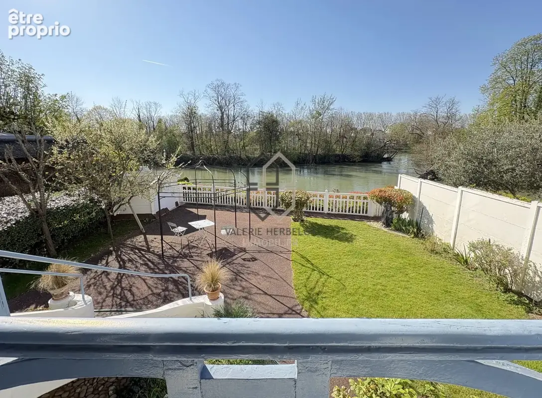 Photo Maison à Chennevieres-Sur-Marne au prix de 779 000€