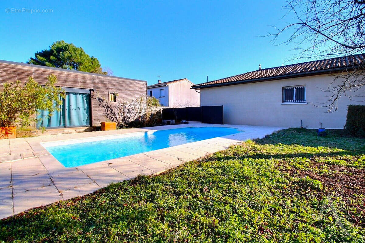 Maison à VILLENAVE-D'ORNON