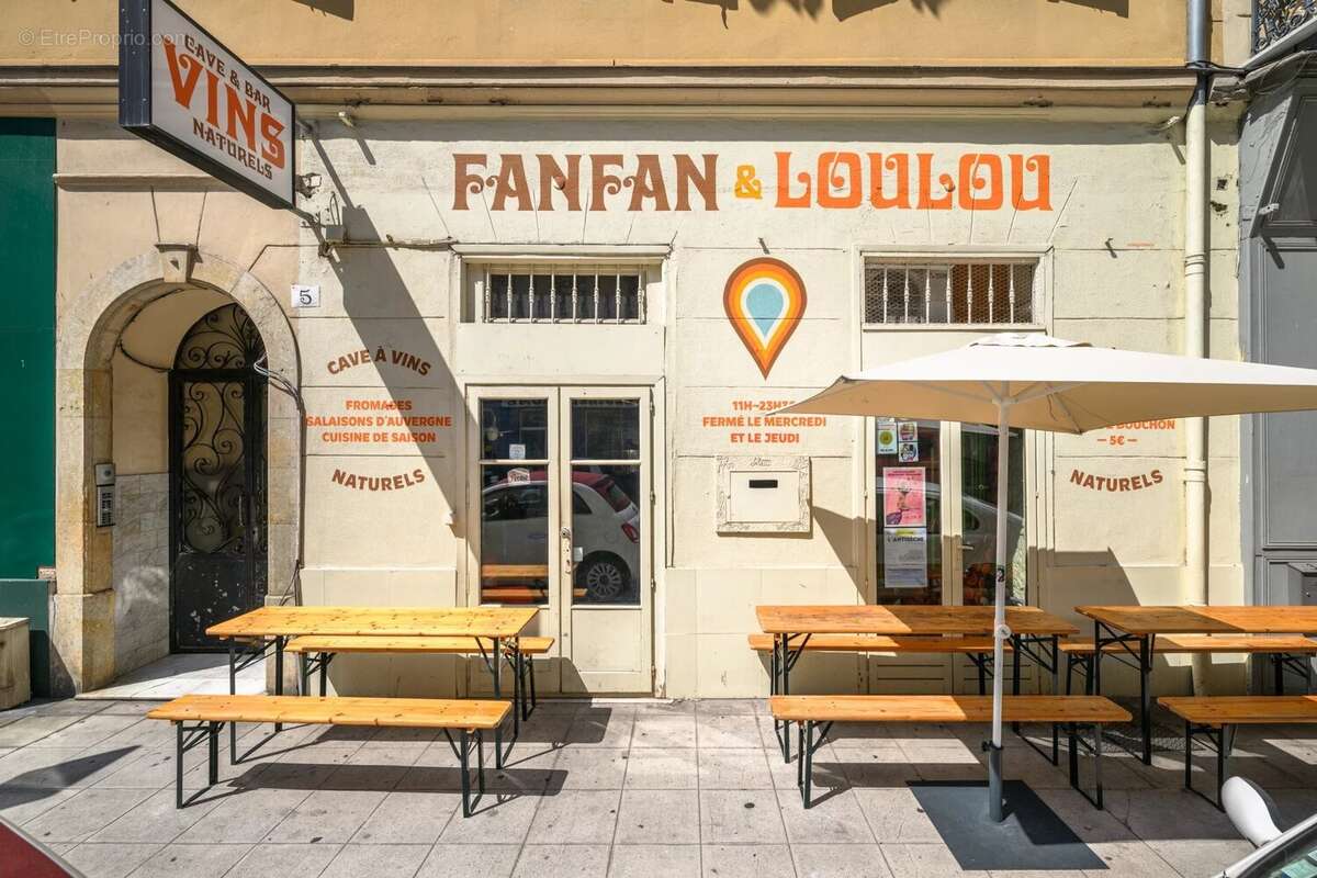 À vendre – bar à vin avec cuisine – port de nice - photo 1