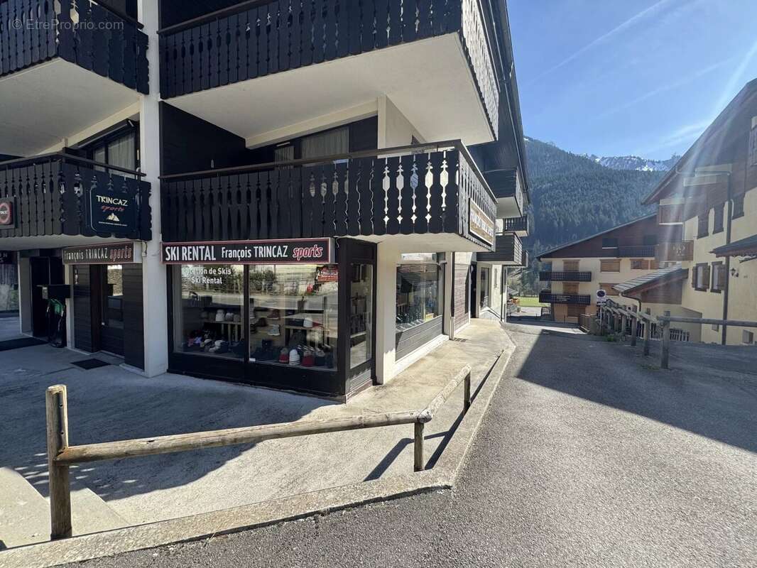 Commerce à LA CHAPELLE-D'ABONDANCE