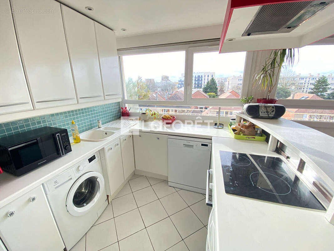 Appartement à RUEIL-MALMAISON