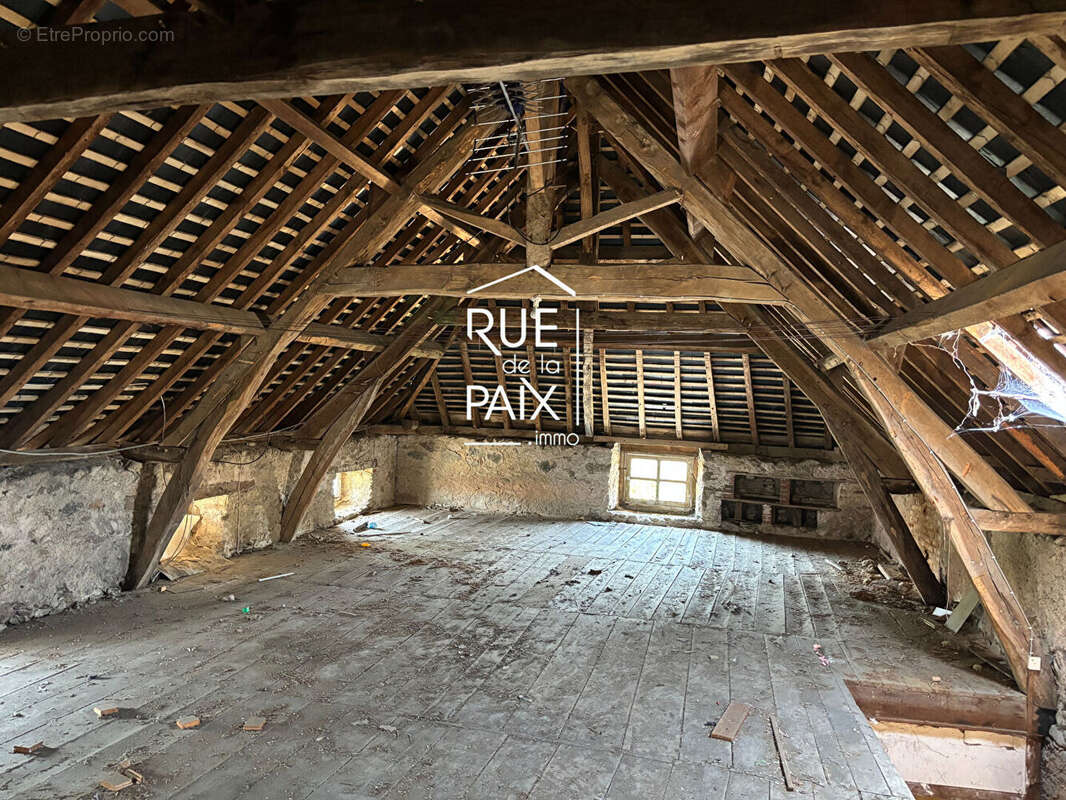 Ensemble immobilier situé  a la chapelle saint laurent - photo 6