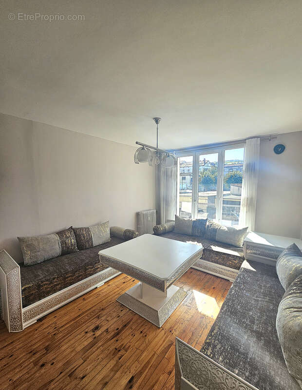 Appartement à LA RICAMARIE