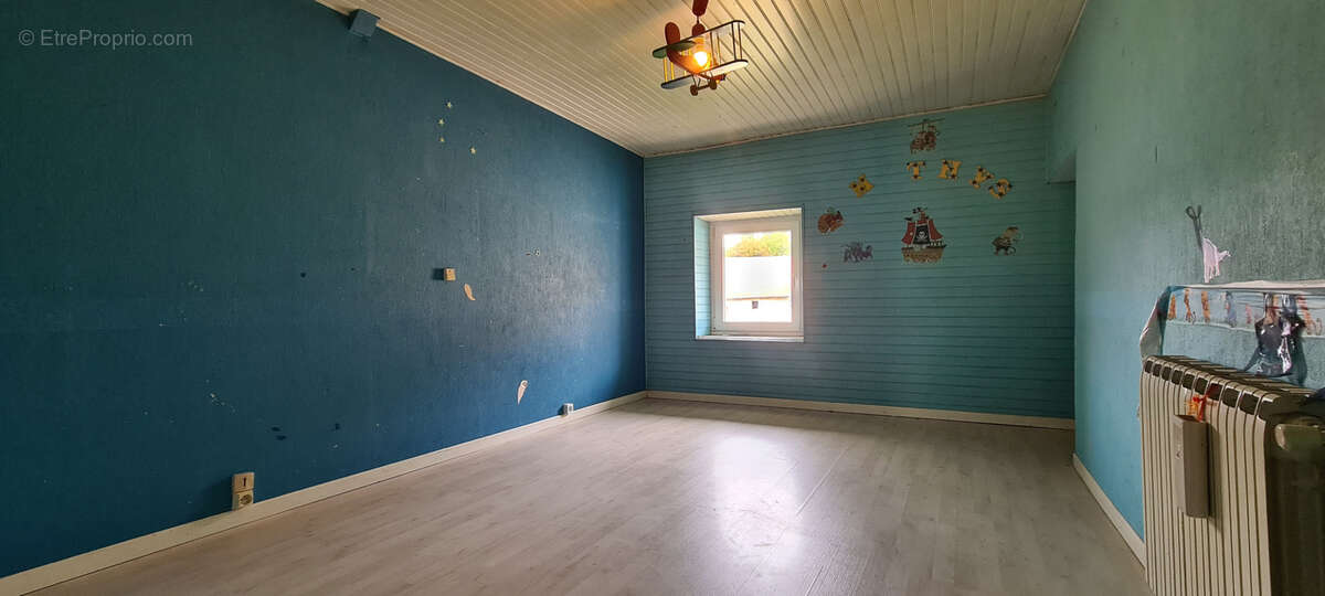 Maison à LINY-DEVANT-DUN