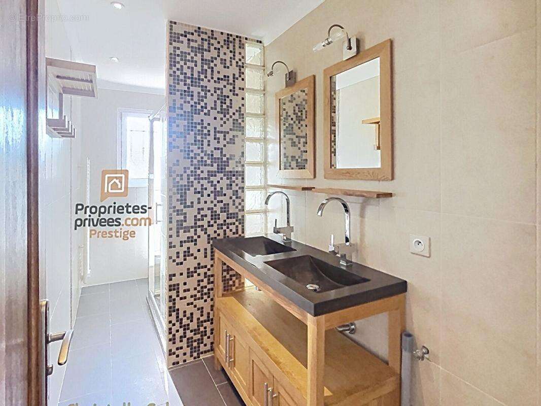 Villa  4 pièce(s) de plain-pied 135 m2 AVEC GARAGE ET PISCINE - photo 13