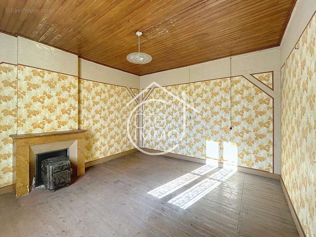 Maison à CASTILLON-LA-BATAILLE