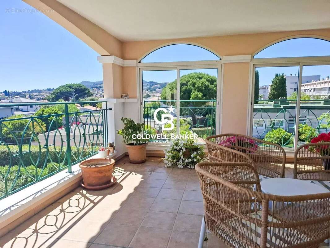 Appartement à CARQUEIRANNE