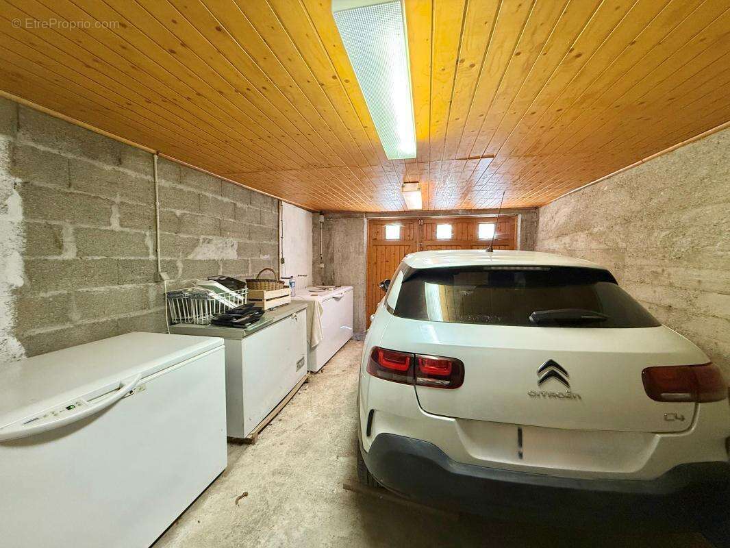 Maison avec grange et terrain constructible - photo 14