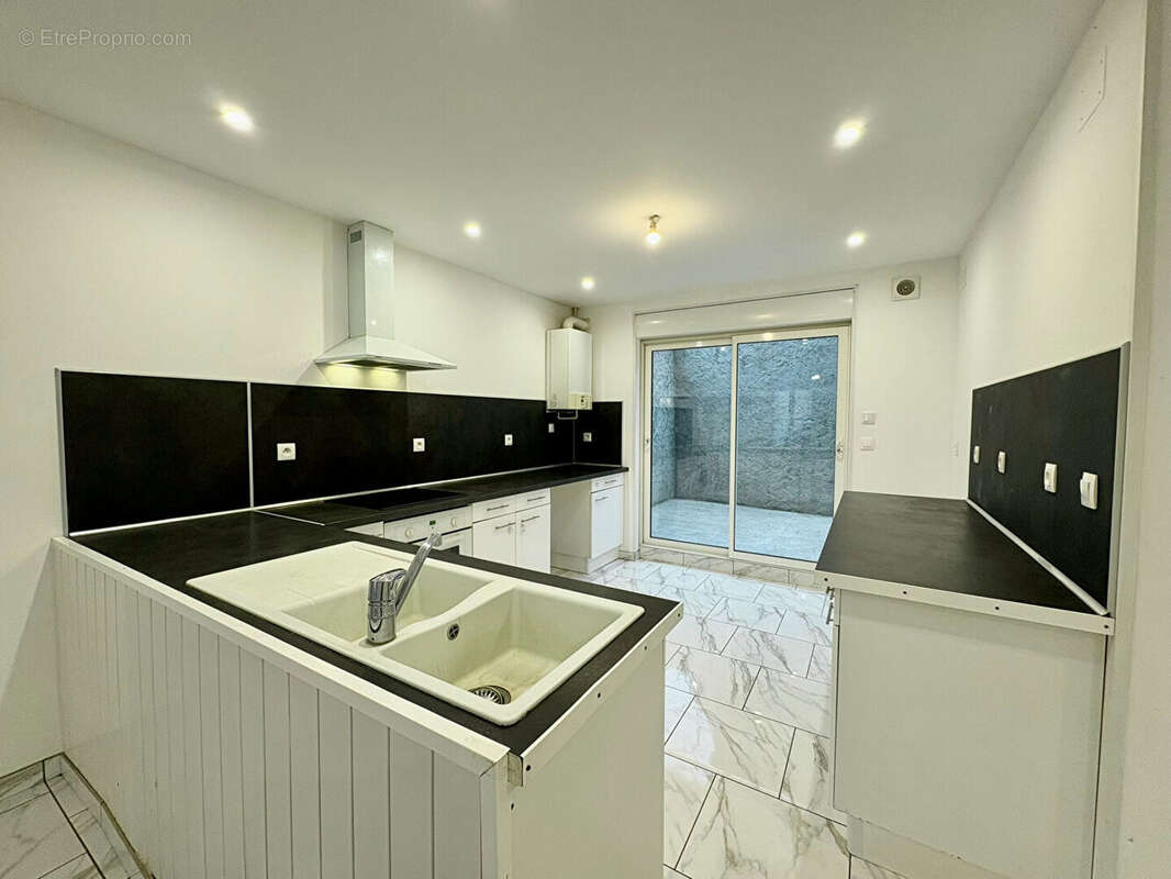 Maison à SAINT-QUENTIN