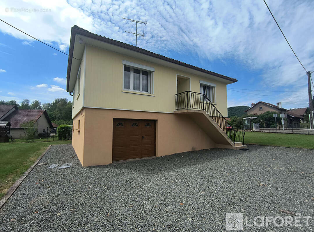 Maison à PLANCHER-BAS