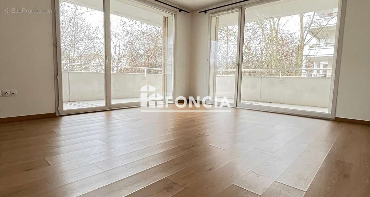 Appartement à SAINT-OUEN-L'AUMONE