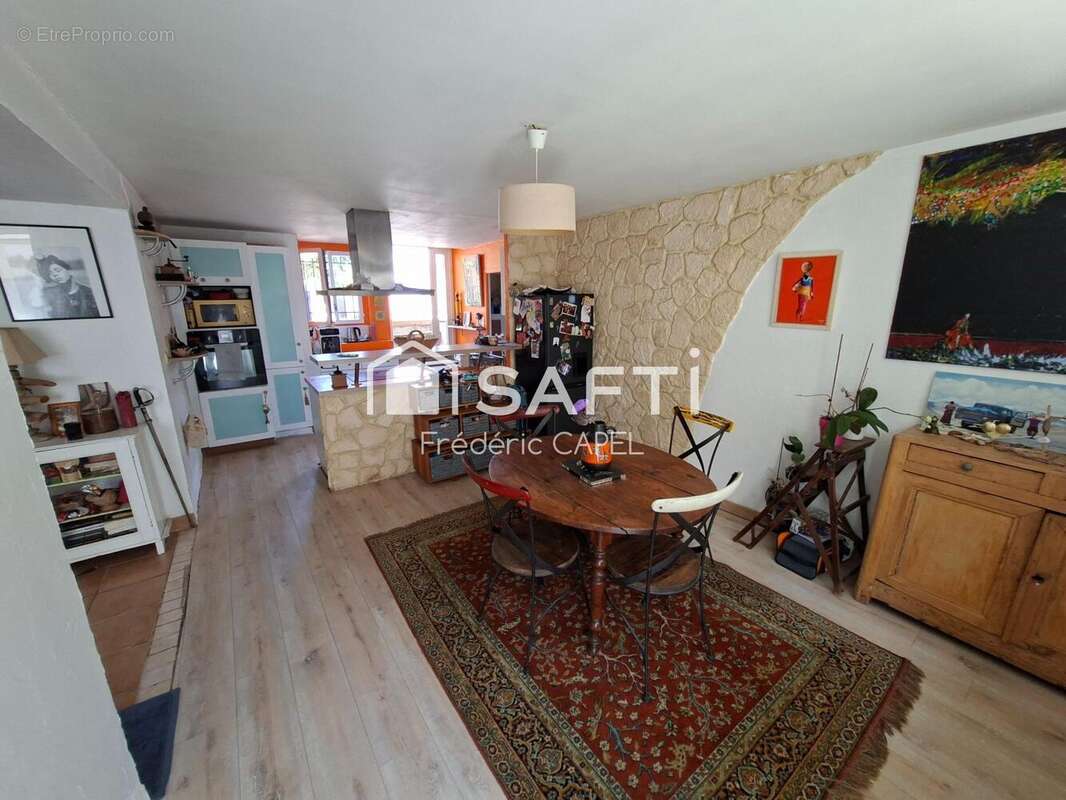 Maison 93 m² à Castres  - photo 2