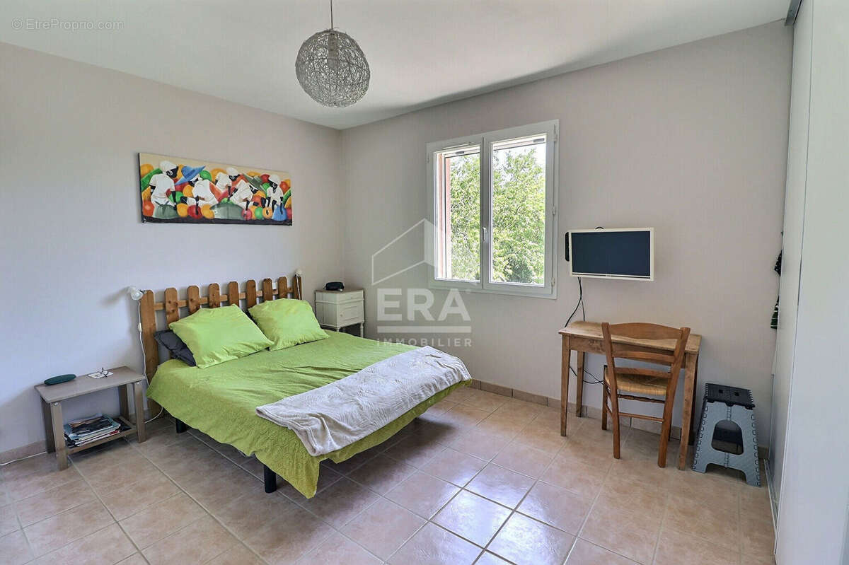Maison de plain pied, 3 ch sur 4.000m2 de jardin - photo 10