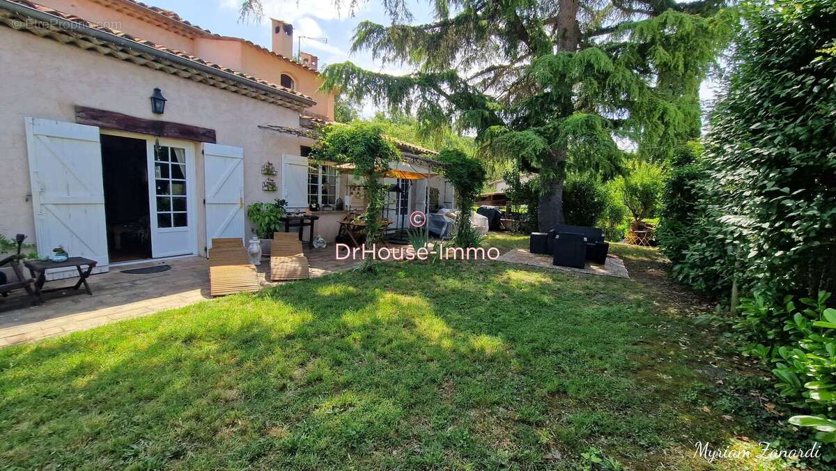 Maison à MOUANS-SARTOUX