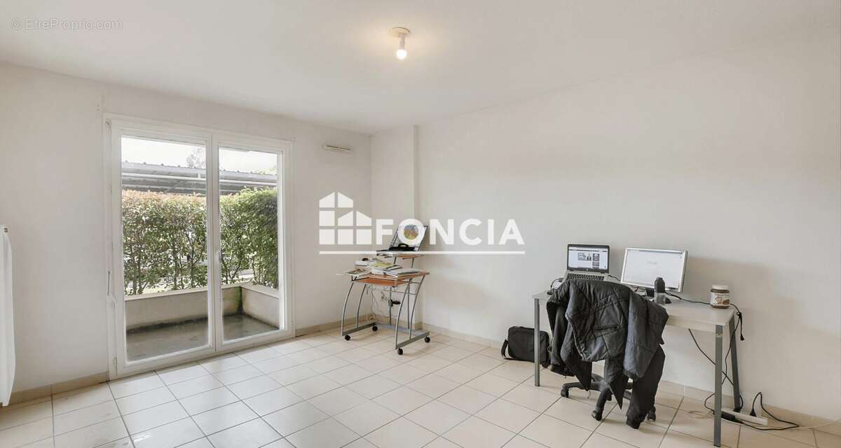 Appartement à CASTELNAU-D&#039;ESTRETEFONDS