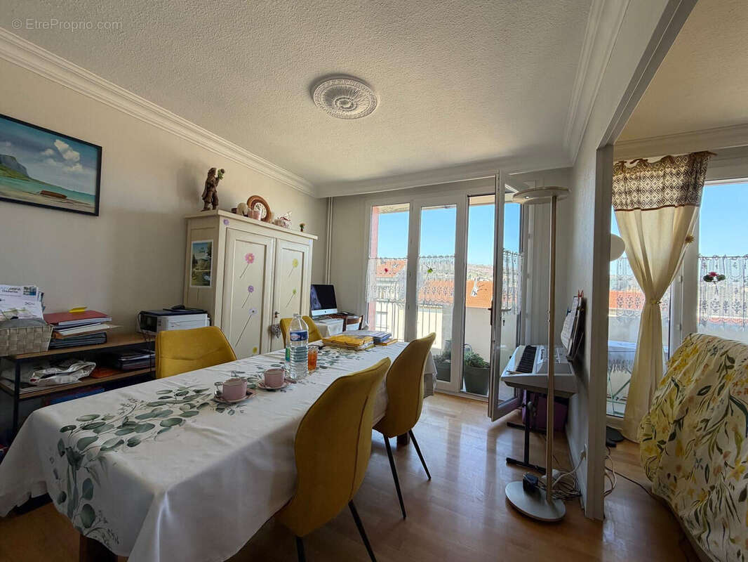 Photo 2 - Appartement à SAINT-ETIENNE