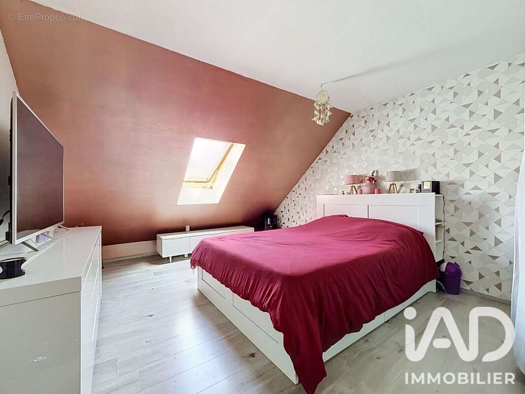 Maison 86 m² à Roissy-En-Brie  - photo 8