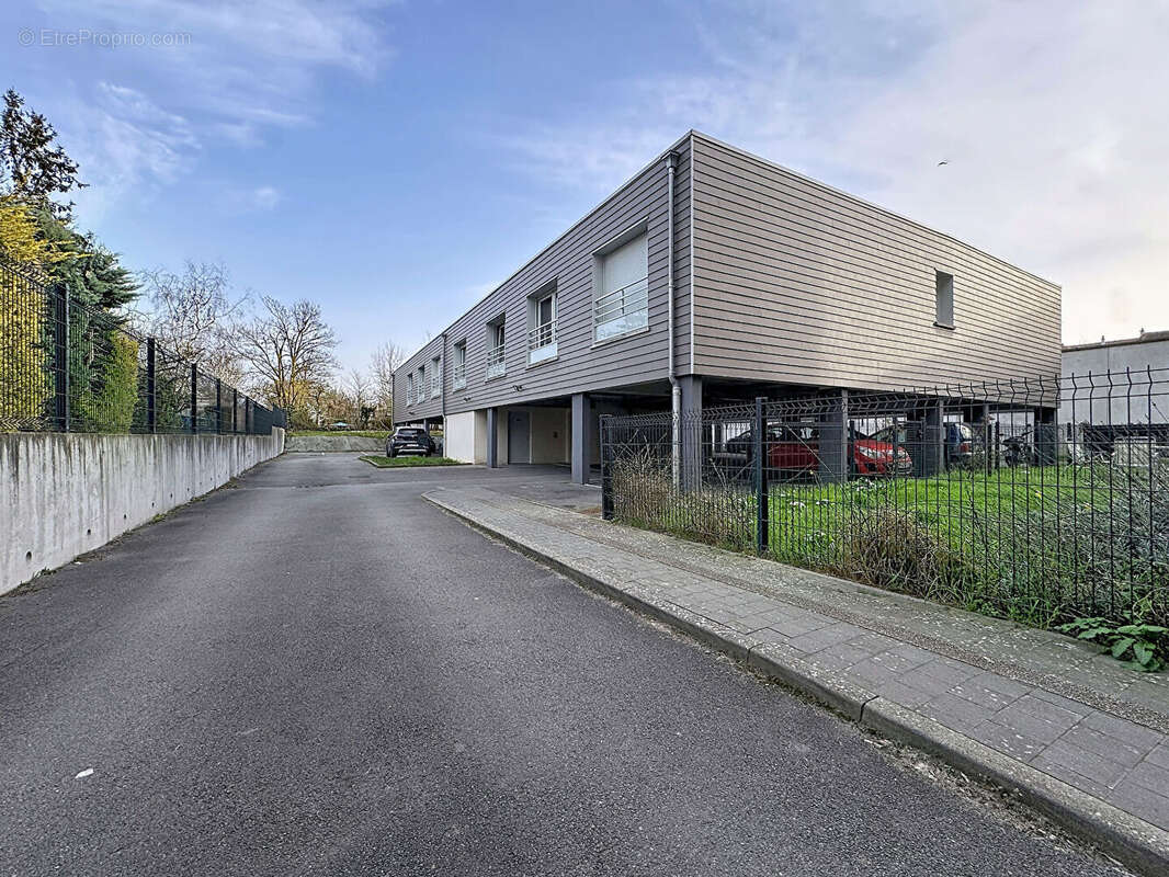 À VENDRE  - Studio lumineux - Vendu Loué - Secteur Rue de Bezannes - REIMS - photo 7