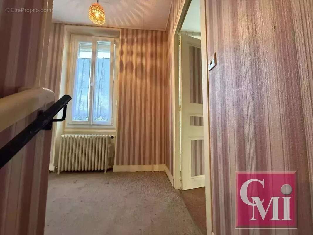 Maison 3 chambres sur 400m2 de terrain (4 appartements type - photo 5