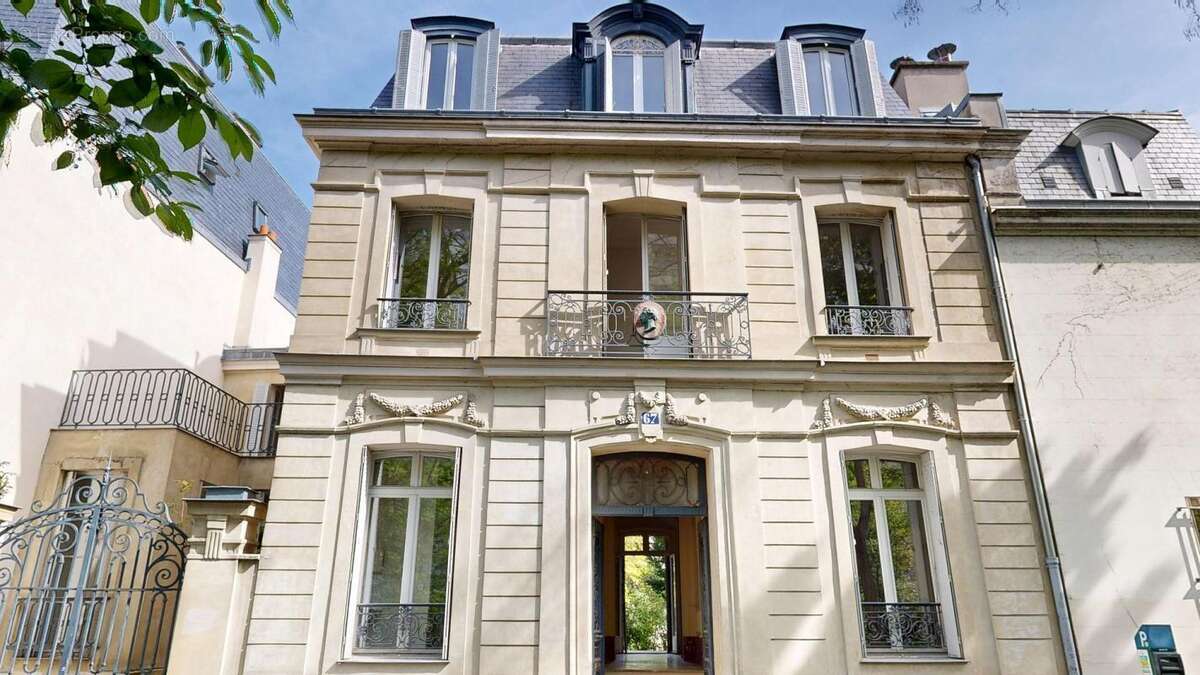 Maison à PARIS-16E
