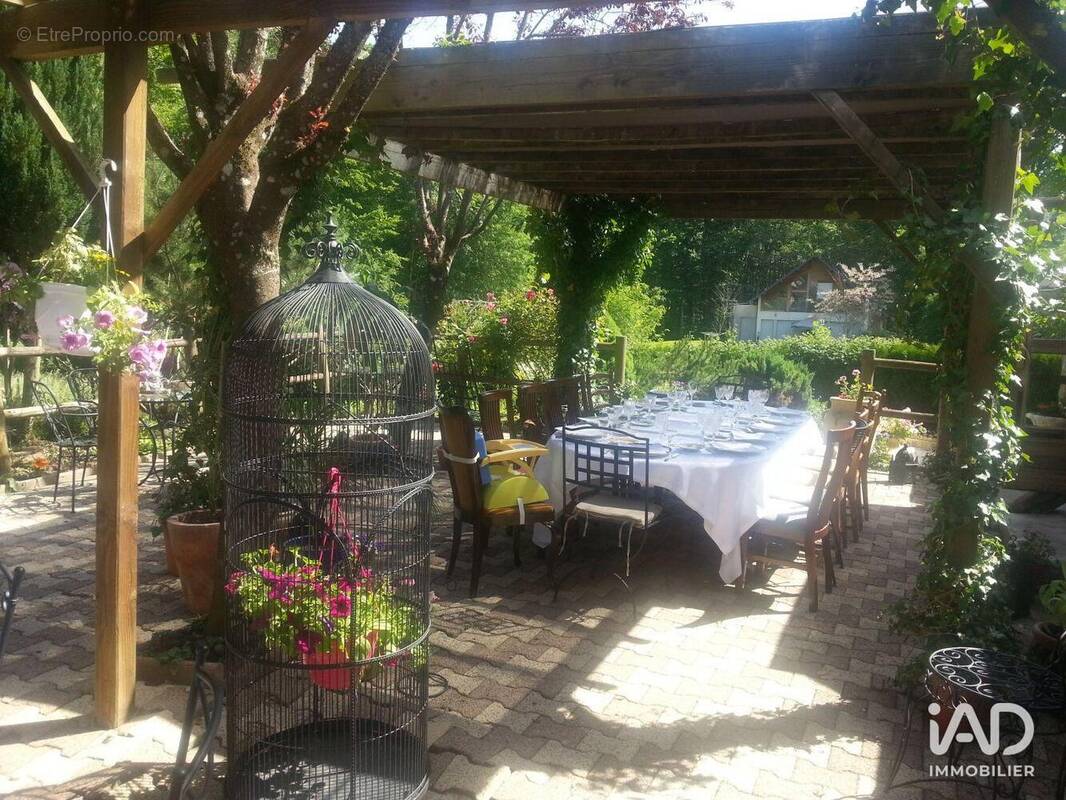 Photo 1 - Commerce à USSEL