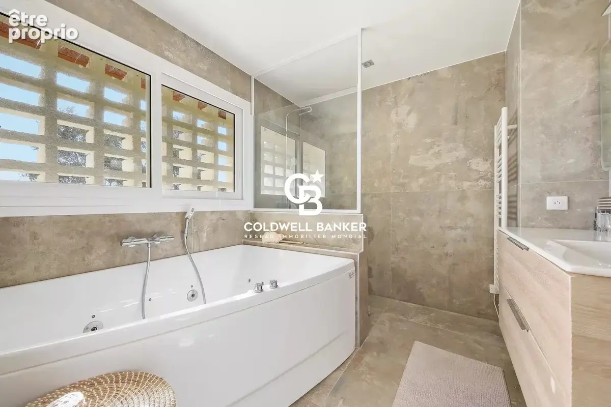Villa vue mer -  83400  Hyères - photo 13