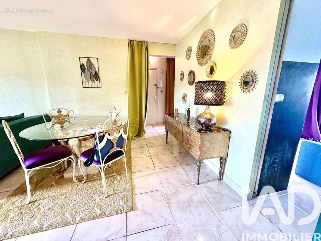 Photo 3 - Appartement à SIX-FOURS-LES-PLAGES
