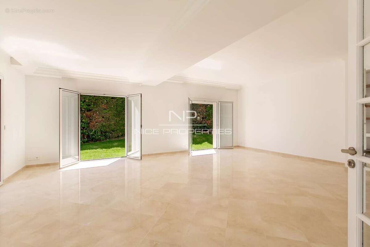 Maison à ANTIBES