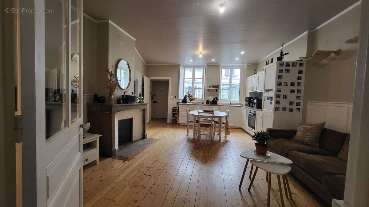 Appartement à LONS-LE-SAUNIER