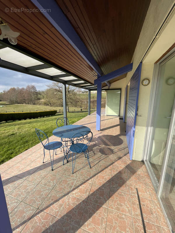 Maison à LES HAUTS-DE-CHEE